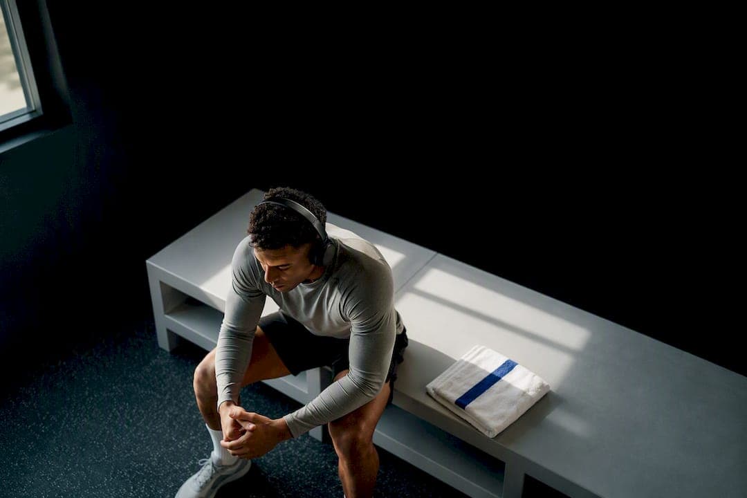 Timing Matters: QEEG Guided Binaural Beats for Competitive Athletes